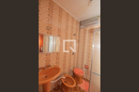 Casa para alugar com 381m², 3 quartos e 10 vagasBanheiro