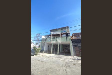 Casa de condomínio para alugar com 60m², 2 quartos e 1 vagaFachada