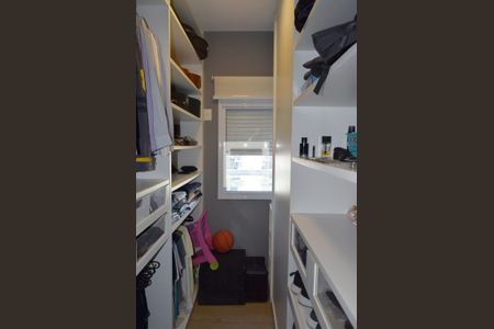 Apartamento à venda com 105m², 1 quarto e 2 vagasCloset