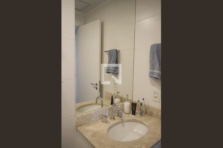 Apartamento à venda com 105m², 1 quarto e 2 vagasBanheiro da Suíte