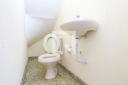 Lavabo de casa de condomínio para alugar com 2 quartos, 60m² em Vila Matilde, São Paulo