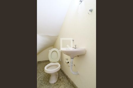 Lavabo de casa de condomínio para alugar com 2 quartos, 60m² em Vila Matilde, São Paulo
