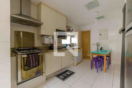 Apartamento à venda com 371m², 3 quartos e 5 vagasCozinha