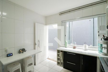 Casa à venda com 130m², 4 quartos e 2 vagasCozinha