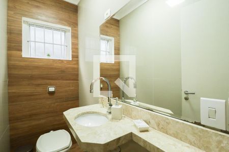 Casa à venda com 130m², 4 quartos e 2 vagasLavabo