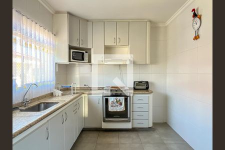 Casa à venda com 255m², 3 quartos e 5 vagasCozinha