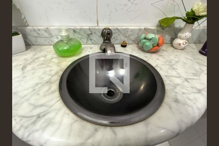 Casa à venda com 255m², 3 quartos e 5 vagasLavabo