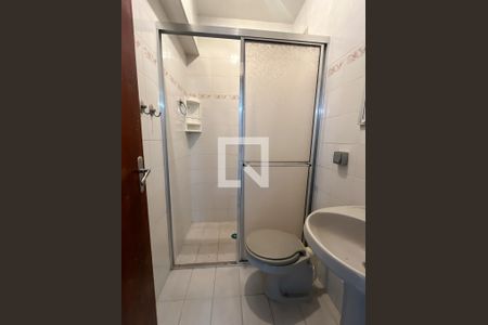 Casa à venda com 255m², 3 quartos e 5 vagasBanheiro de serviço