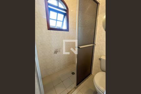 Casa à venda com 255m², 3 quartos e 5 vagasBanheiro da Edícula