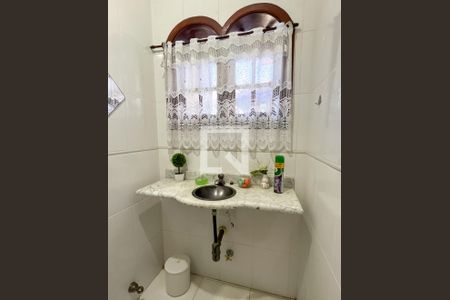 Casa à venda com 255m², 3 quartos e 5 vagasLavabo