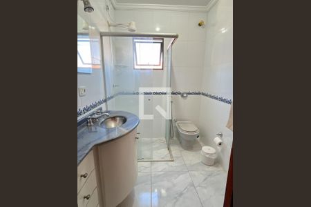 Casa à venda com 255m², 3 quartos e 5 vagasBanheiro da Suíte