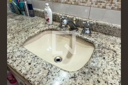 Casa à venda com 255m², 3 quartos e 5 vagasBanheiro Corredor