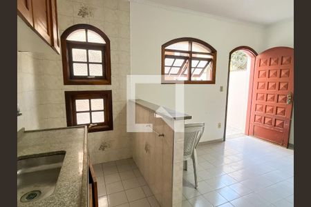 Casa à venda com 255m², 3 quartos e 5 vagasCozinha da Edícula