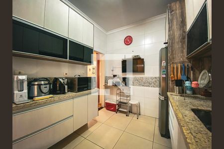 Casa à venda com 187m², 3 quartos e 2 vagasCozinha 