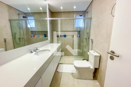Apartamento à venda com 188m², 3 quartos e 2 vagas Apartamento à venda com 188m², 3 quartos e 2 vagasBanheiro da Suíte
