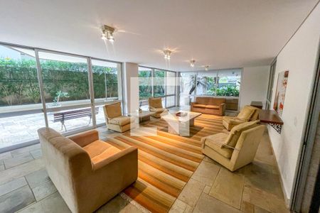 Apartamento à venda com 188m², 3 quartos e 2 vagas Apartamento à venda com 188m², 3 quartos e 2 vagasSala de reunião