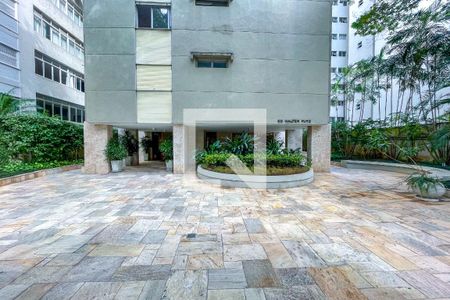 Apartamento à venda com 188m², 3 quartos e 2 vagas Apartamento à venda com 188m², 3 quartos e 2 vagasEntrada