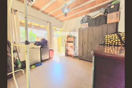 Casa à venda com 150m², 4 quartos e 2 vagasQuarto de Serviço