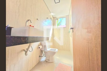 Casa à venda com 150m², 4 quartos e 2 vagasBanheiro social