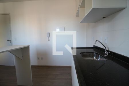 Sala/Cozinha de apartamento para alugar com 1 quarto, 54m² em Vila Independencia, São Paulo
