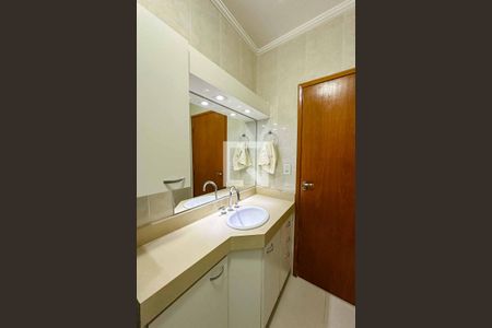 Casa de condomínio para alugar com 185m², 3 quartos e 2 vagasQuarto 2