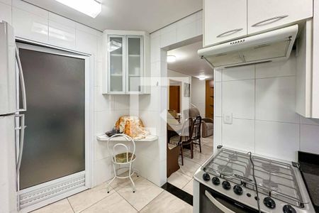 Casa de condomínio para alugar com 185m², 3 quartos e 2 vagasCozinha