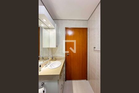 Casa de condomínio para alugar com 185m², 3 quartos e 2 vagasQuarto 3