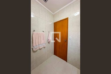 Casa de condomínio para alugar com 185m², 3 quartos e 2 vagasQuarto 1