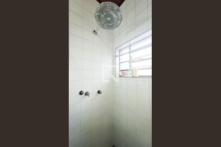 Casa à venda com 650m², 4 quartos e 3 vagas Casa à venda com 650m², 4 quartos e 3 vagasBanheiro Social