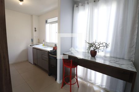 Apartamento à venda com 42m², 2 quartos e 1 vagaCozinha e Área de Serviço