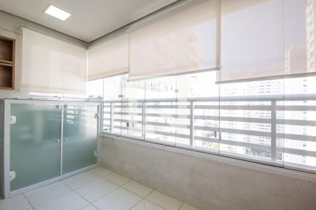 Sacada de apartamento à venda com 2 quartos, 67m² em Centro, Osasco