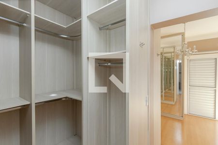 Casa de condomínio à venda com 280m², 3 quartos e 2 vagasCloset da Suíte 1