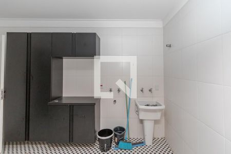 Casa de condomínio à venda com 280m², 3 quartos e 2 vagasÁrea de Serviço