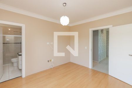 Casa de condomínio à venda com 280m², 3 quartos e 2 vagasSuíte 2