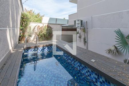 Casa de condomínio à venda com 280m², 3 quartos e 2 vagasPiscina