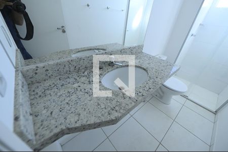 Apartamento para alugar com 80m², 3 quartos e 2 vagasBanheiro 