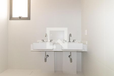 Apartamento à venda com 160m², 3 quartos e 3 vagas Apartamento à venda com 160m², 3 quartos e 3 vagasBanheiro do Quarto 1