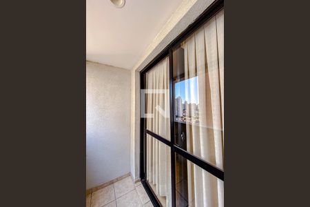 Varanda da Sala de apartamento para alugar com 2 quartos, 55m² em Vila Bertioga, São Paulo