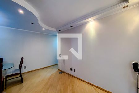Sala de apartamento para alugar com 2 quartos, 55m² em Vila Bertioga, São Paulo