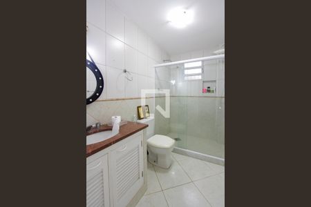 Casa de condomínio à venda com 600m², 6 quartos e 2 vagas Casa de condomínio à venda com 600m², 6 quartos e 2 vagasBanheiro