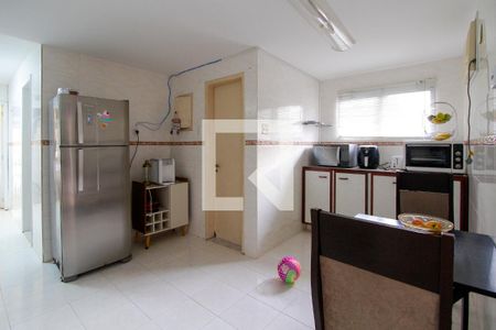 Casa de condomínio à venda com 600m², 6 quartos e 2 vagas Casa de condomínio à venda com 600m², 6 quartos e 2 vagasCozinha