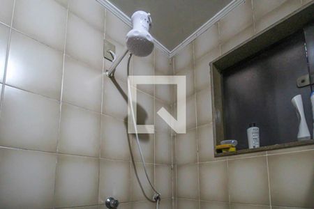 Casa à venda com 350m², 5 quartos e 6 vagasBanheiro 