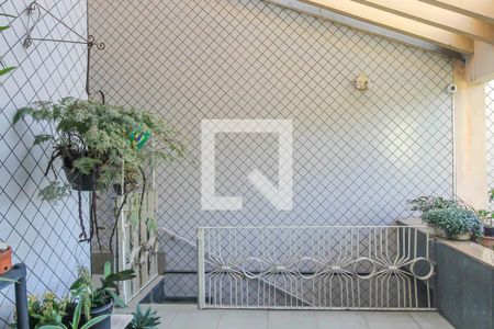 Casa à venda com 350m², 5 quartos e 6 vagasÁrea Externa 