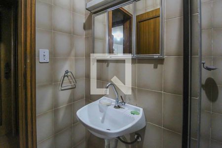 Casa à venda com 350m², 5 quartos e 6 vagasBanheiro 