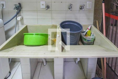 Casa à venda com 350m², 5 quartos e 6 vagasÁrea de Serviço