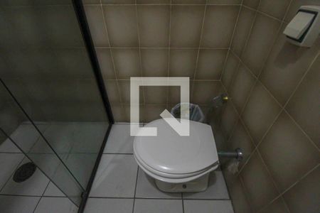 Casa à venda com 350m², 5 quartos e 6 vagasBanheiro 