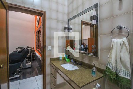 Casa à venda com 350m², 5 quartos e 6 vagasBanheiro