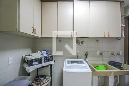 Casa à venda com 350m², 5 quartos e 6 vagasÁrea de Serviço