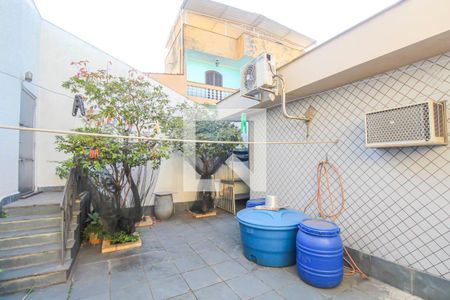 Casa à venda com 350m², 5 quartos e 6 vagasÁrea Externa 