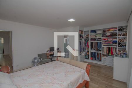 Casa para alugar com 240m², 3 quartos e 4 vagas Casa para alugar com 240m², 3 quartos e 4 vagasQuarto